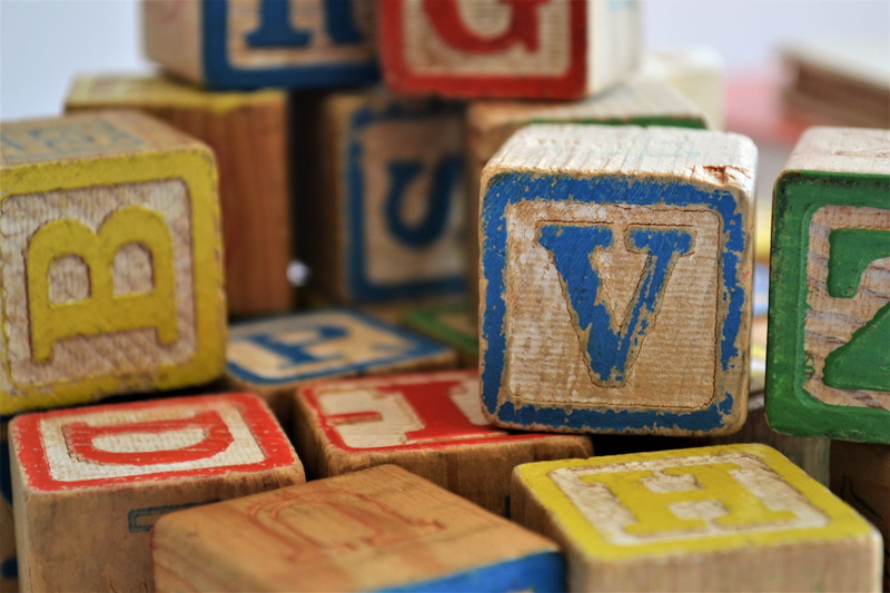 number, old, assorted, cushion, words, vintage, stack, indoors, wooden, selective focus, v, cube, block, toy, letter, antique toys, chipped, 4K, block shape
