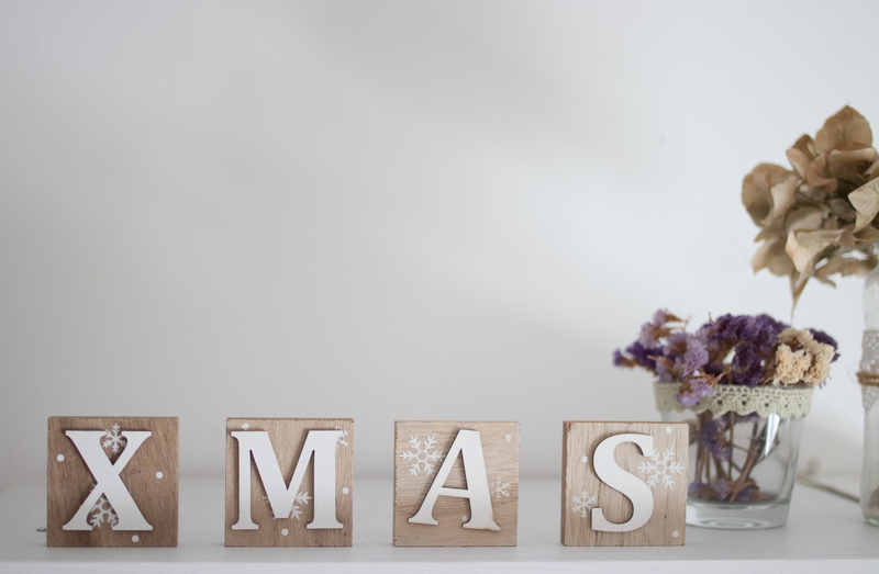 design, decor, decoration, communication, xmas, wooden, nature, wall - building feature, table, studio shot, no people, freshness, plant, close-up, flowers