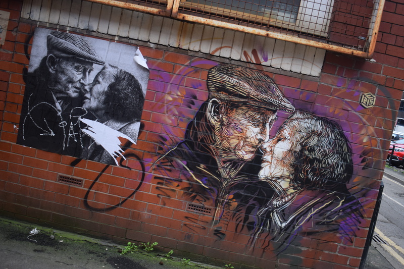 purple, 5K, two people, architecture, mature men, people, real people, adult, hairstyle, graffiti, urbex, leisure activity, wall - building feature, nanny