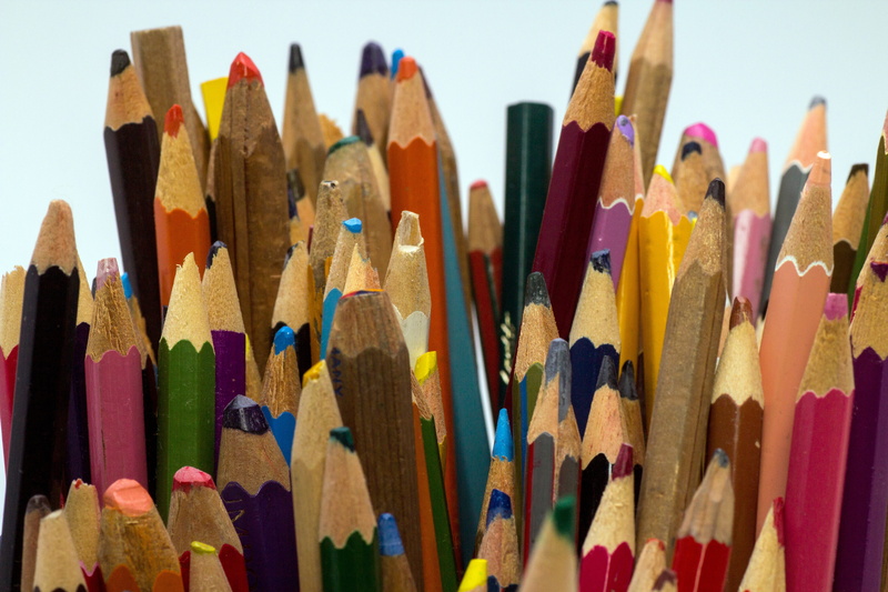 coloring, writing instrument, selective focus, pens, art and craft, close-up, choice, multi colored, 5K, wooden pegs, craft, pencil, close, indoors, different colored crayons