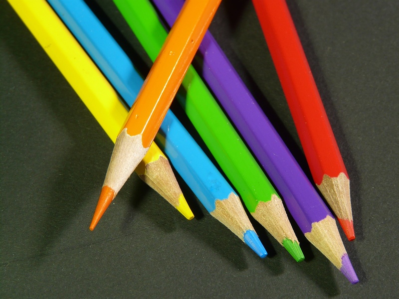 high angle view, close-up, 2K, pointed, wood - material, paint, colored pencil, craft, choice, different colored crayons, pencil, table, colored pencils