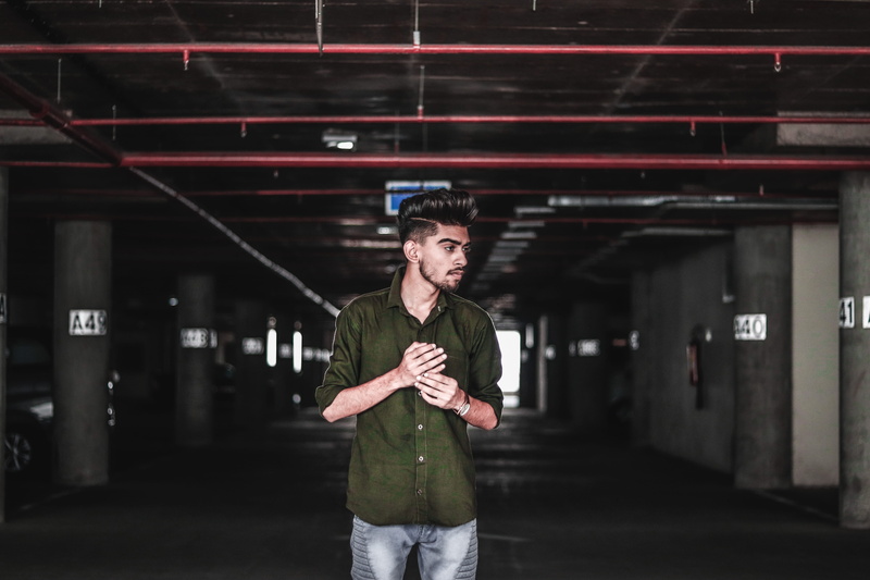 beard, young men, men, clothing, connection, built structure, young adult, leisure activity, people, focus on foreground, one person, real people, bokeh