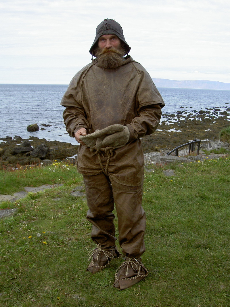2K, one person, lifestyles, gass, grass, gray, local, wearing, land, standing, full length, sky, real people, men, people, nature, water, outdoors, facial hair
