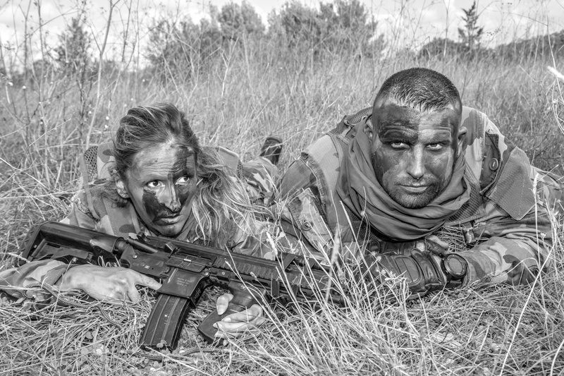 prone, rifle, gun, brave, conflict, young men, 5K, soldier, day, photo, people, grayscale, grass, boy, young adult, real people, aggression, uniformed soldiers