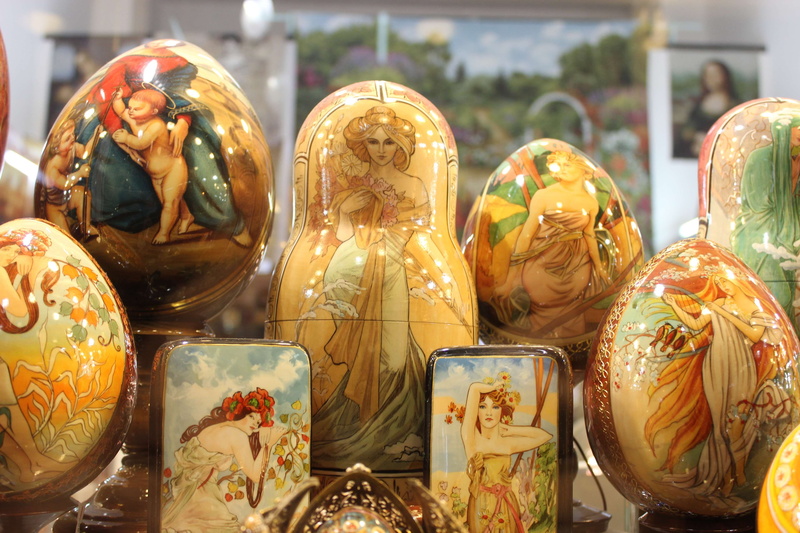 female likeness, retail, still life, handicraft, focus on foreground, representation, art and craft, shopping, 4K, for sale, matryoshka, choice, close-up
