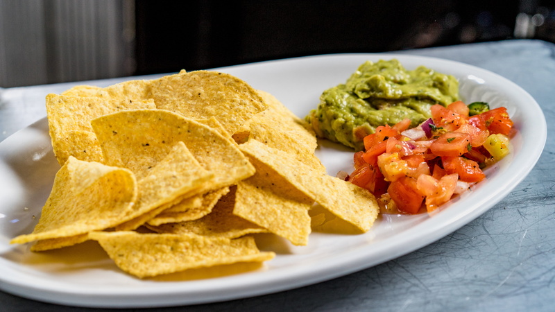 vegetarian food, indoors, nacho chip, salsa, dinner, fruit, tortilla chip, dip, food and drink, chips, no people, guacamole, meal, 5K, snack, chopped
