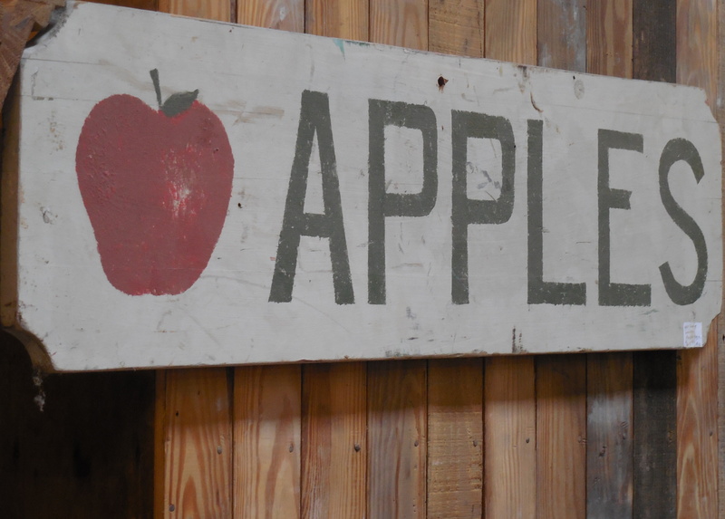 vintage, wooden, material, design, rustic, painted, heart shape, wall - building feature, texture, wood - material, old, decorative, wood, product, information sign