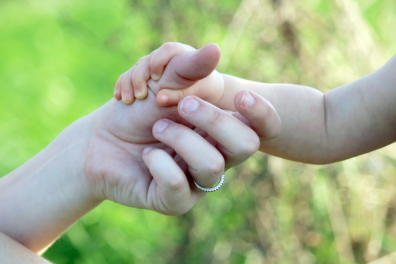 joy, happiness, body part, outdoors, human body part, women, Child, human hand, together, focus on foreground, togetherness, finger, friend, daughter, human finger