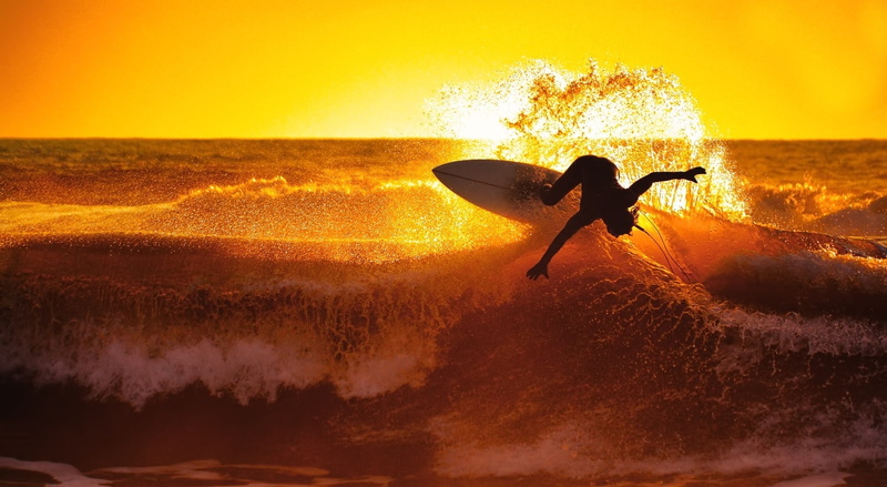 lifestyles, sports equipment, white, 1080P, water, splashing, beauty in nature, golden, motion, sky, sport, waves, nature, surfboard, people, full length