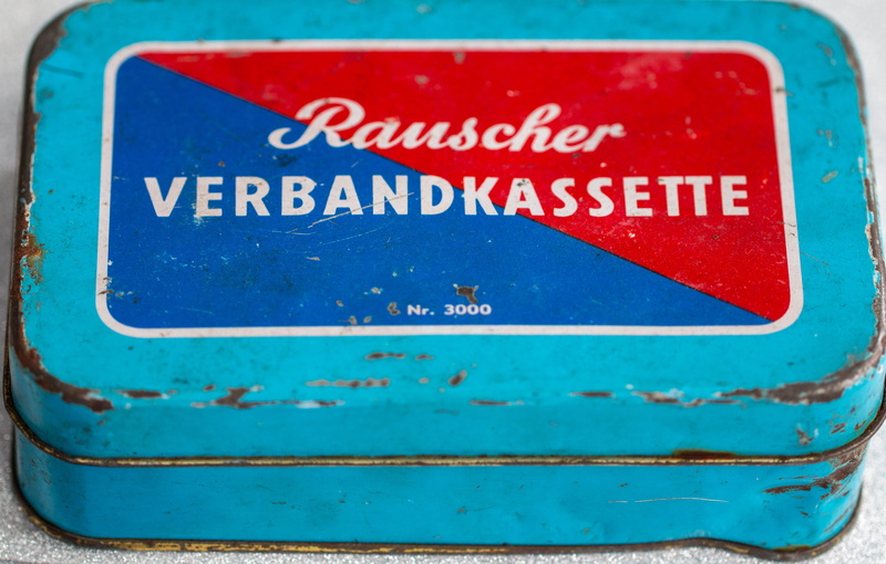 road sign, old, script, blue, outdoors, communication, recycling, metal, emergency, day, sheet, warning sign, color, tin can, capital letter, text, guidance