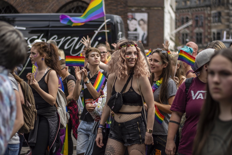 city, skin, person, young men, female, young adult, crowd, women, togetherness, carnival, accessory, architecture, large group of people, apparel, music
