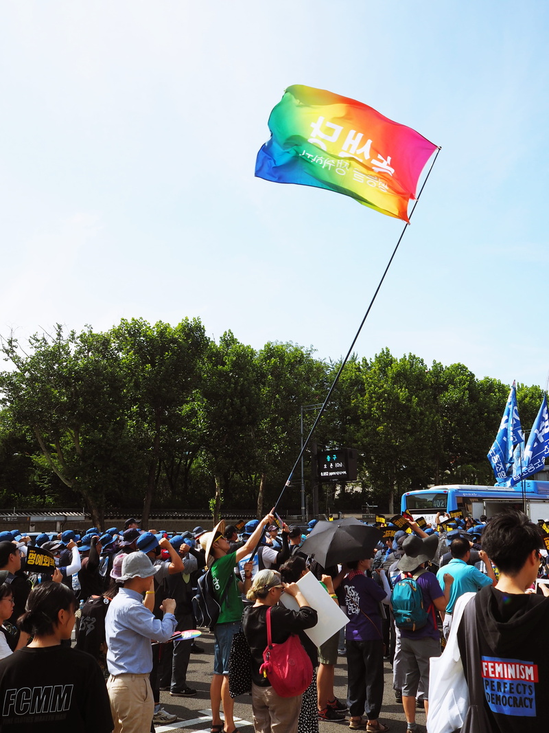 hangul, day, script, human, symbol, marching, green, banner, tree, electronics, women, outdoors, clothing, greenparty, monitor, nature, group of people