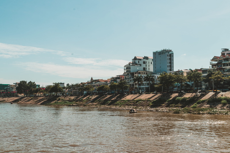tree, plant, tonle river, building, third world country, asia, sky, cityscape, mekong river, ocean, tonle, global, water, river, phnom penh, apartment