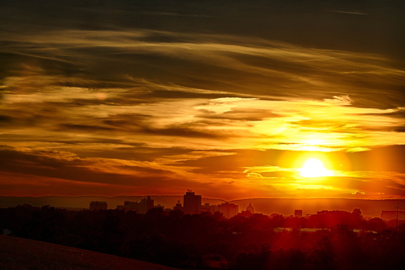 building, cloudscape, scenics - nature, dark, orange color, nature, beauty in nature, outdoors, romantic sky, 5K, Sun, sunrise - Dawn, urban Skyline, sunlight