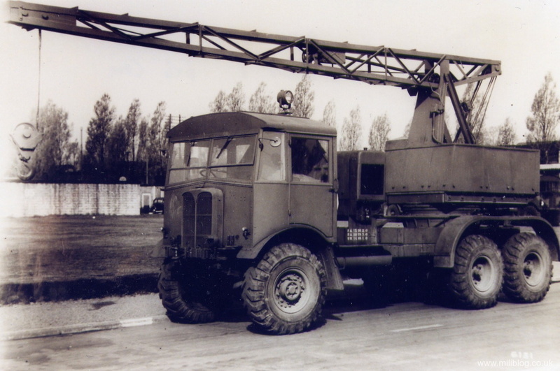 720P, AEC Coles Crane, Vehicles
