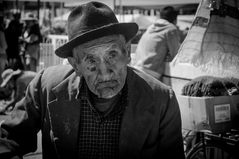 senior adult, sadness, adult, lifestyles, facial hair, waist up, focus on foreground, headshot, market, males, senior men, old age, peruvian, blackandwhite