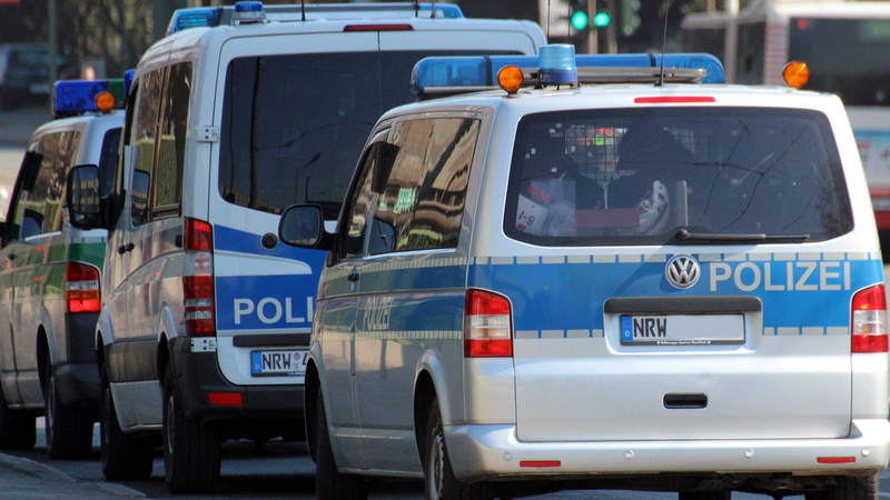 accidents and disasters, day, car, blue, white color, bus, police usage, road, transportation, police car, communication, motor vehicle, mode of transportation