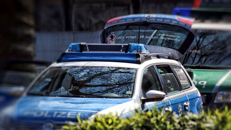 selective focus, old, police, vintage car, law, outdoors, car, police usage, mode of transportation, police car, day, transportation, damaged, retro styled